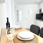 Lejlighed Palmeras 81 *