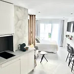 Palmeras 81 *