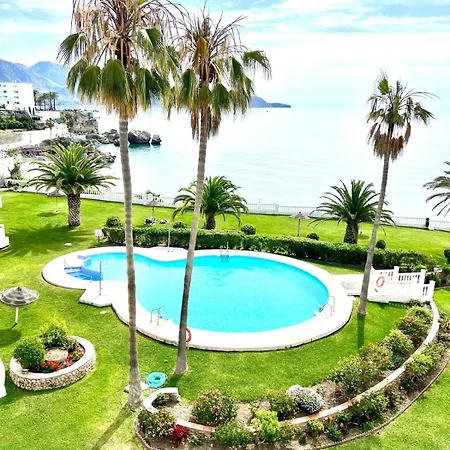 Palmeras 81 Nerja
