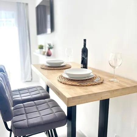 Palmeras 81 * 内尔哈