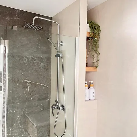 Palmeras 81 Апартаменты Нерха